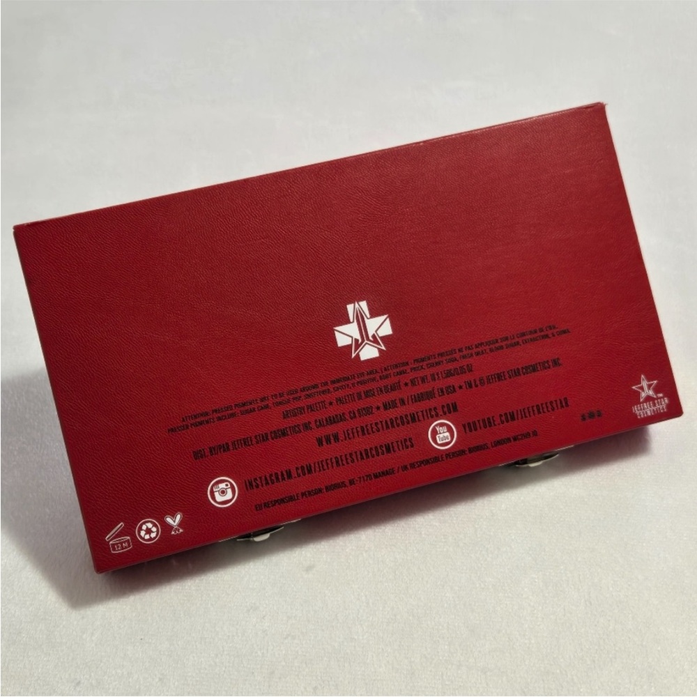 Jeffree Star Blood Sugar Eyeshadow Palette - Red and White - Picture 5 of 6
